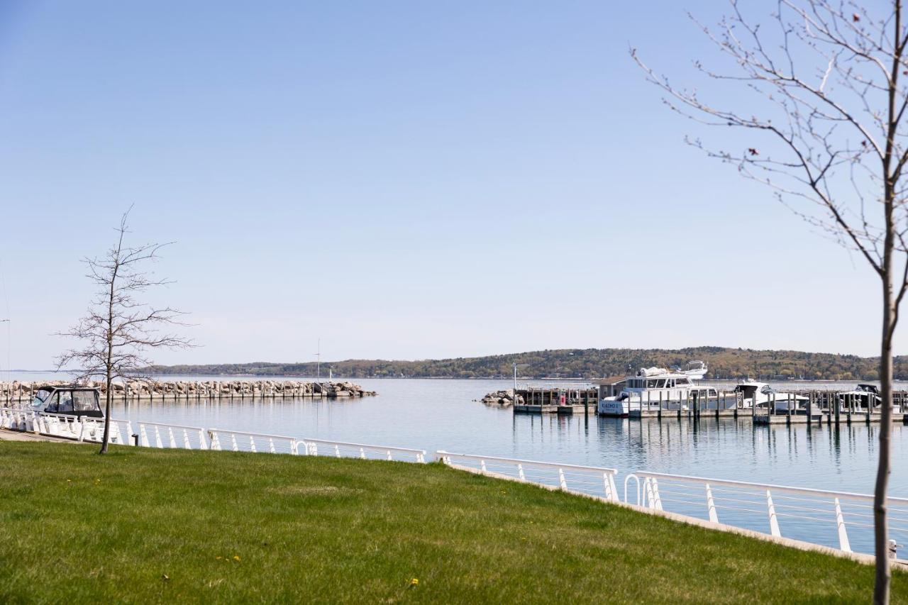 Sweet Tart Spot - Cozy Tc Condo - Pet Friendly Traverse City Luaran gambar